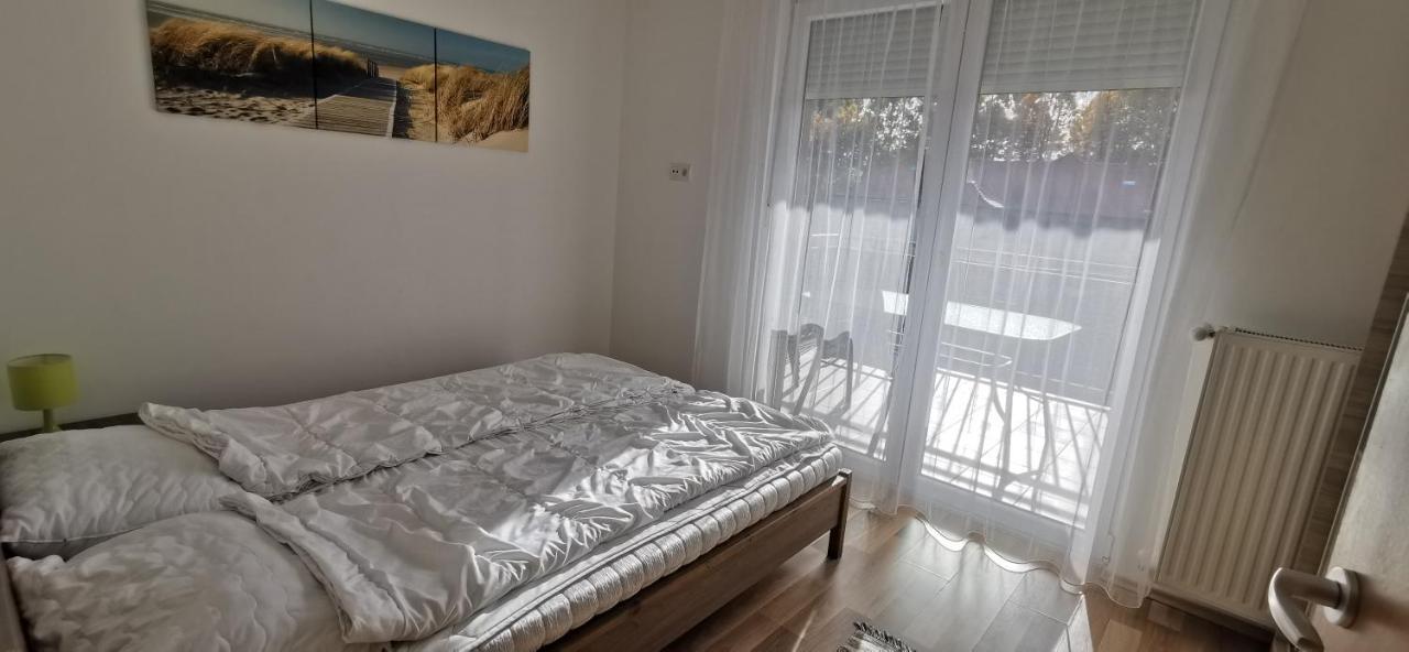 Apartament Vivi Wellness Apartman Siófok Zewnętrze zdjęcie